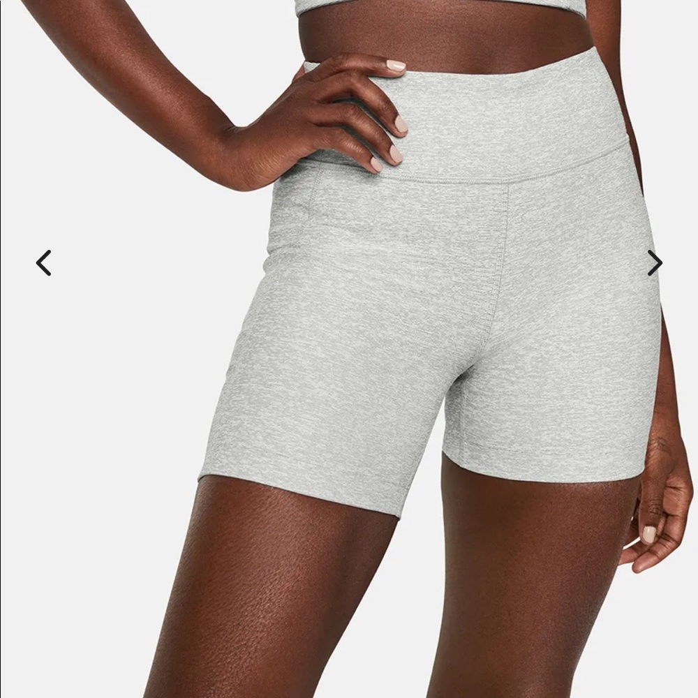 OV Warm Up 5” Short
